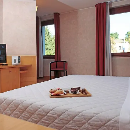 Conta Taste The Experience Hotel 4*